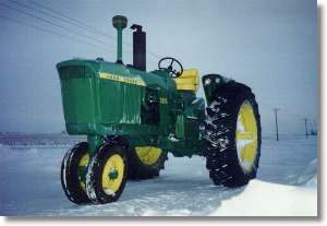 John Deere 3020